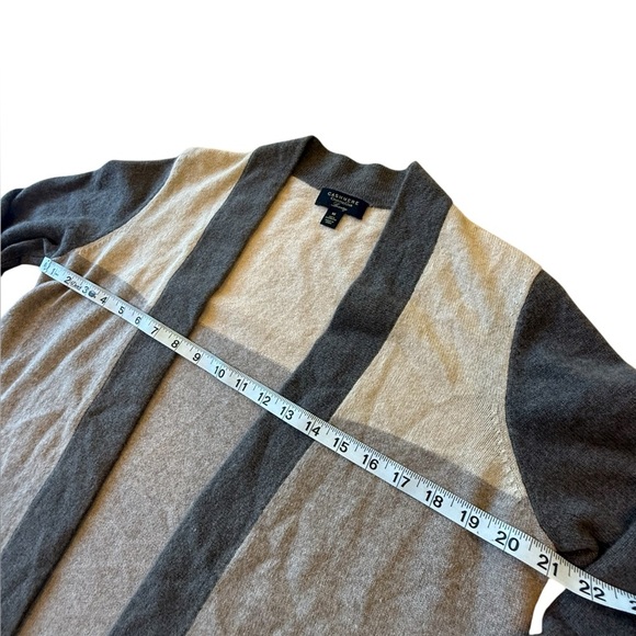 Charter Club women’s luxury open front cardigan cashmere sweater size medium. - Picture 4 of 7